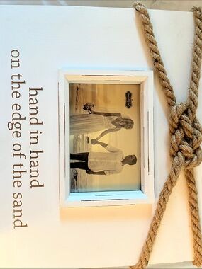 Mud Pie Coastal White Frame with Natural Rope Detail. Holds a 4x6 picture